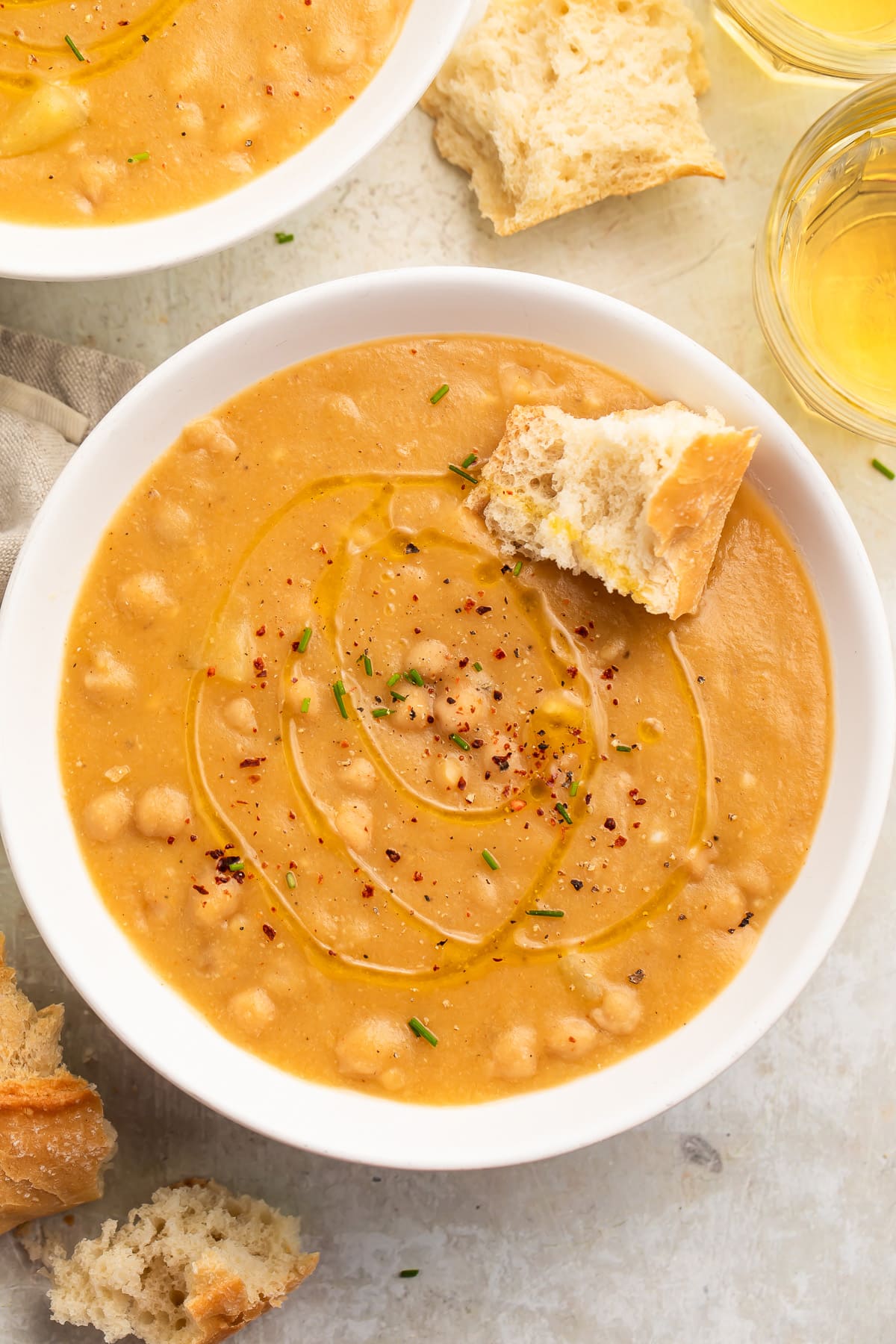 Achieve Creamy Chickpea Soup: Easy & Satisfying Weeknight Meal